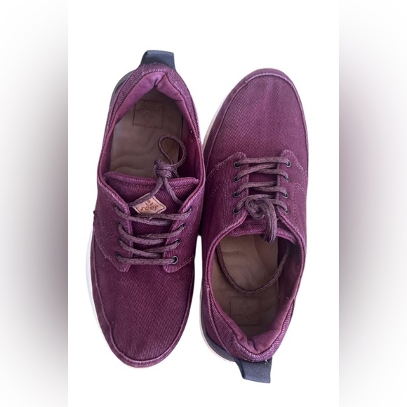 REEF - Casual Burgundy Canvas Shoes - Picture 1 of 4